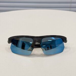 The blue frame is gray tortoise shell color. It is very beautiful and full of pe